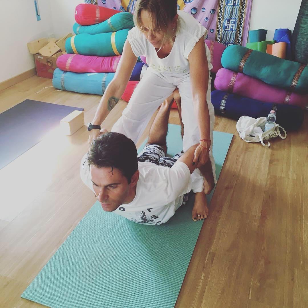 Suryans Thakur — Insegnante Iyengar Yoga