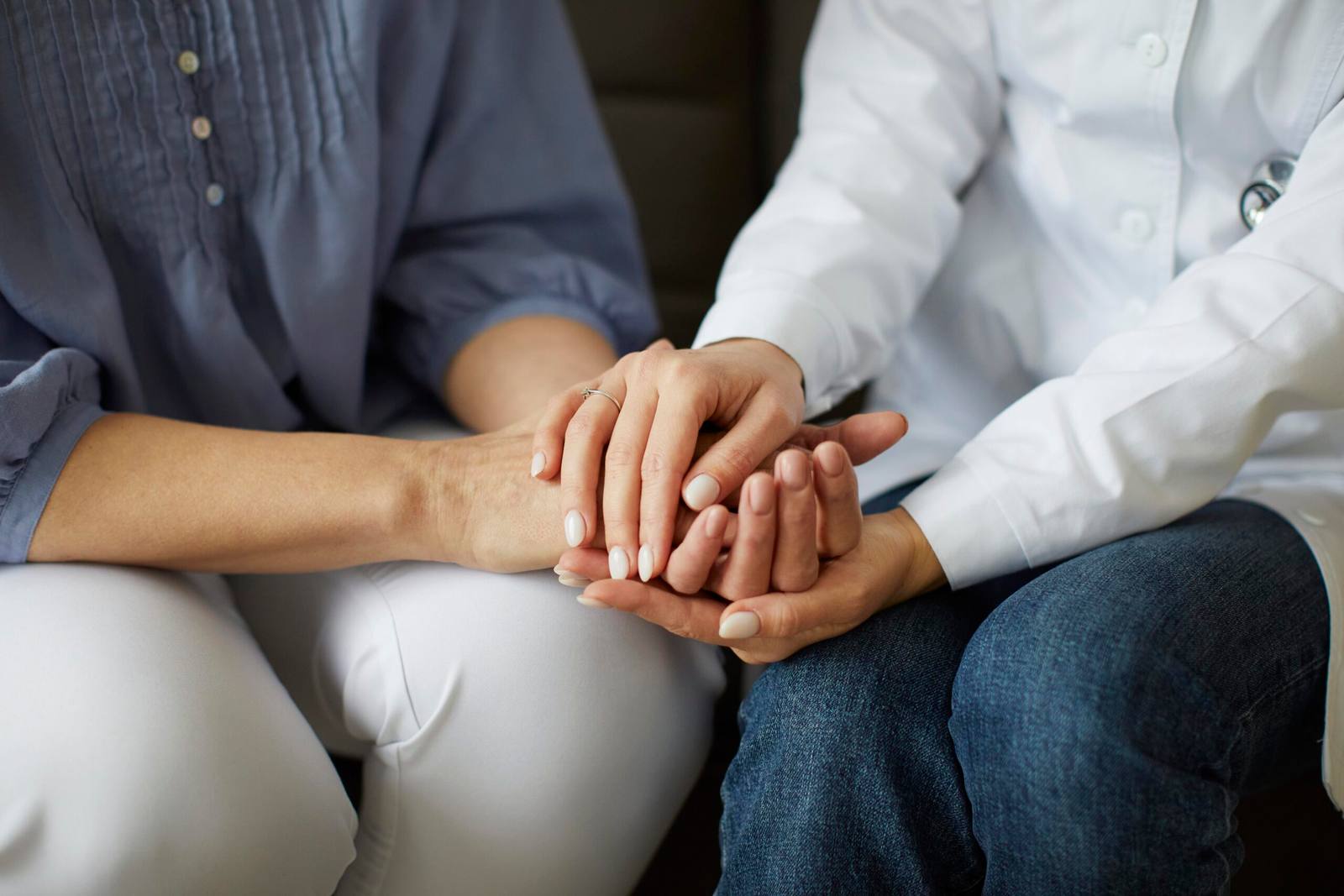 Supporto psicologico mani unite