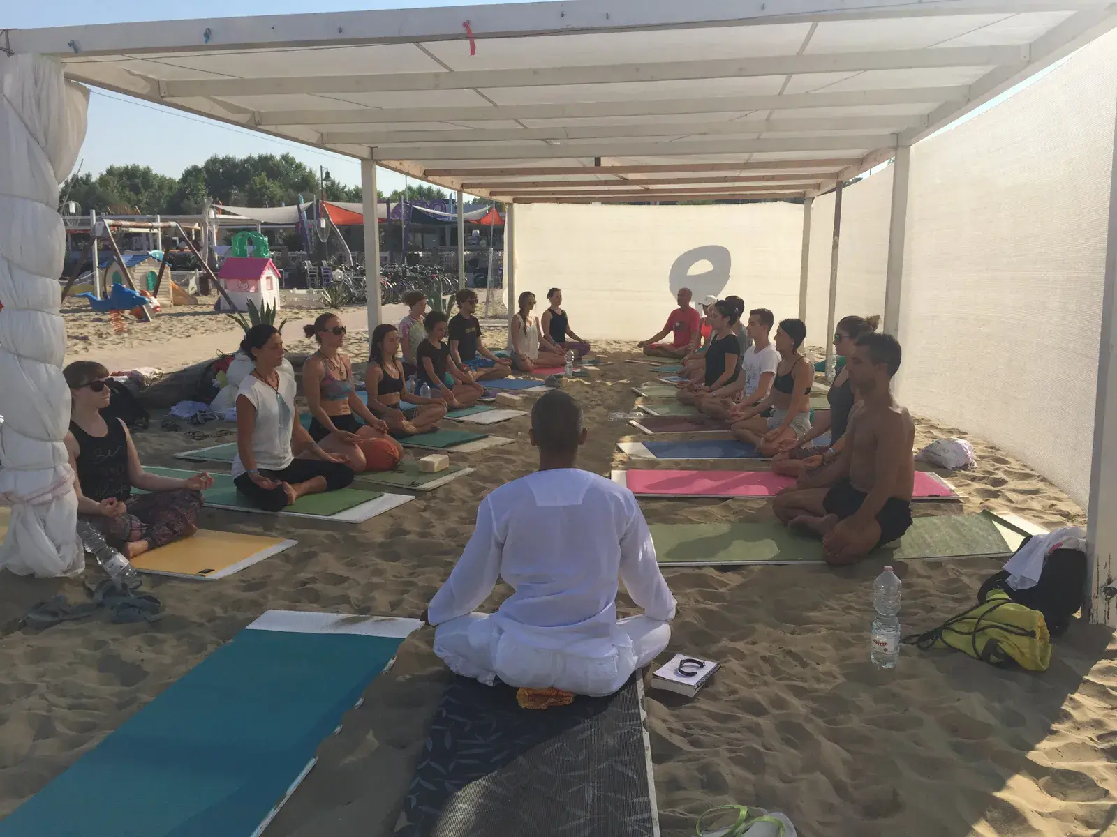 50 Ore di Formazione Insegnanti Yoga